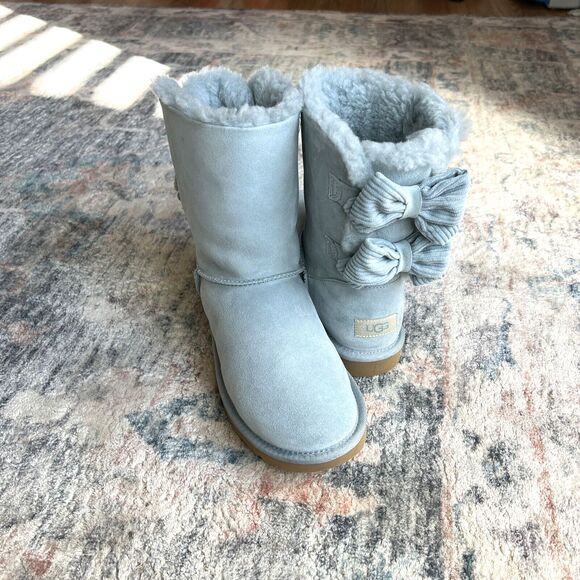 Sky Blue Blue Uggs Boots With Bows Light Blue Ugg Boots Bow Blue - Main Image